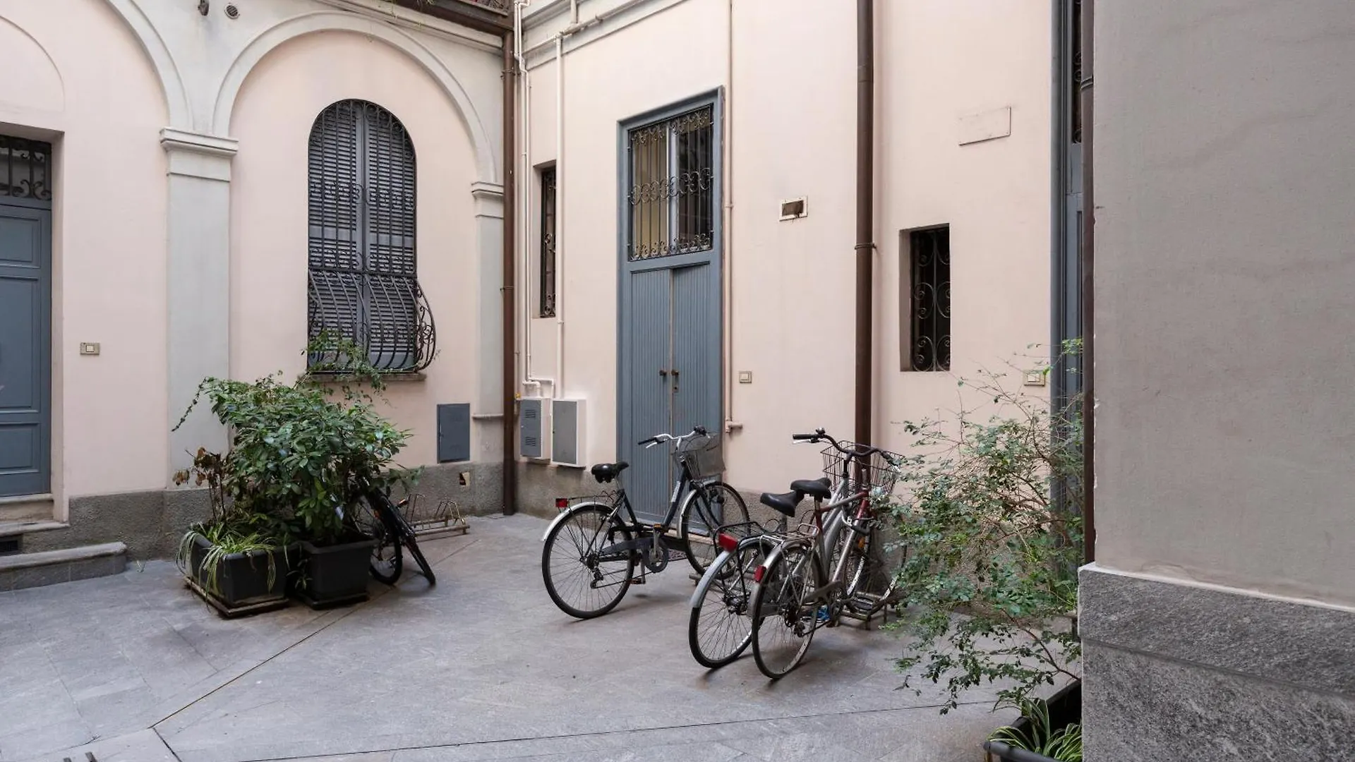 Apartment Quattro Dimore - Centro Storico Milan
